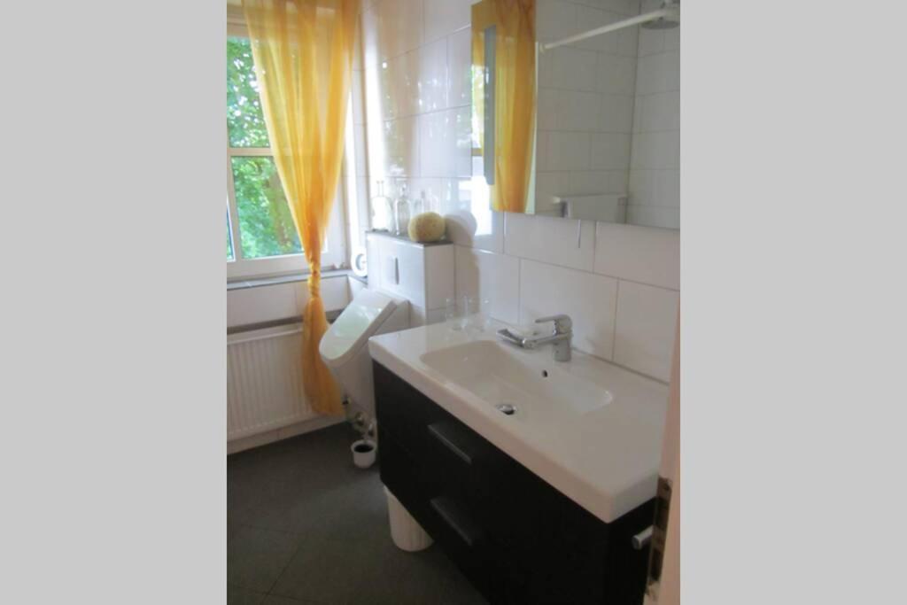 Grosse Wohnung 20 Km Von Koeln Bis Zu 17 Personen 罗斯拉特 外观 照片