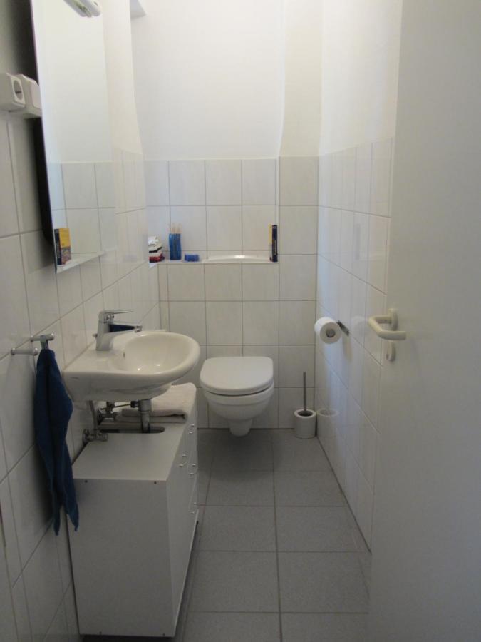 Grosse Wohnung 20 Km Von Koeln Bis Zu 17 Personen 罗斯拉特 外观 照片
